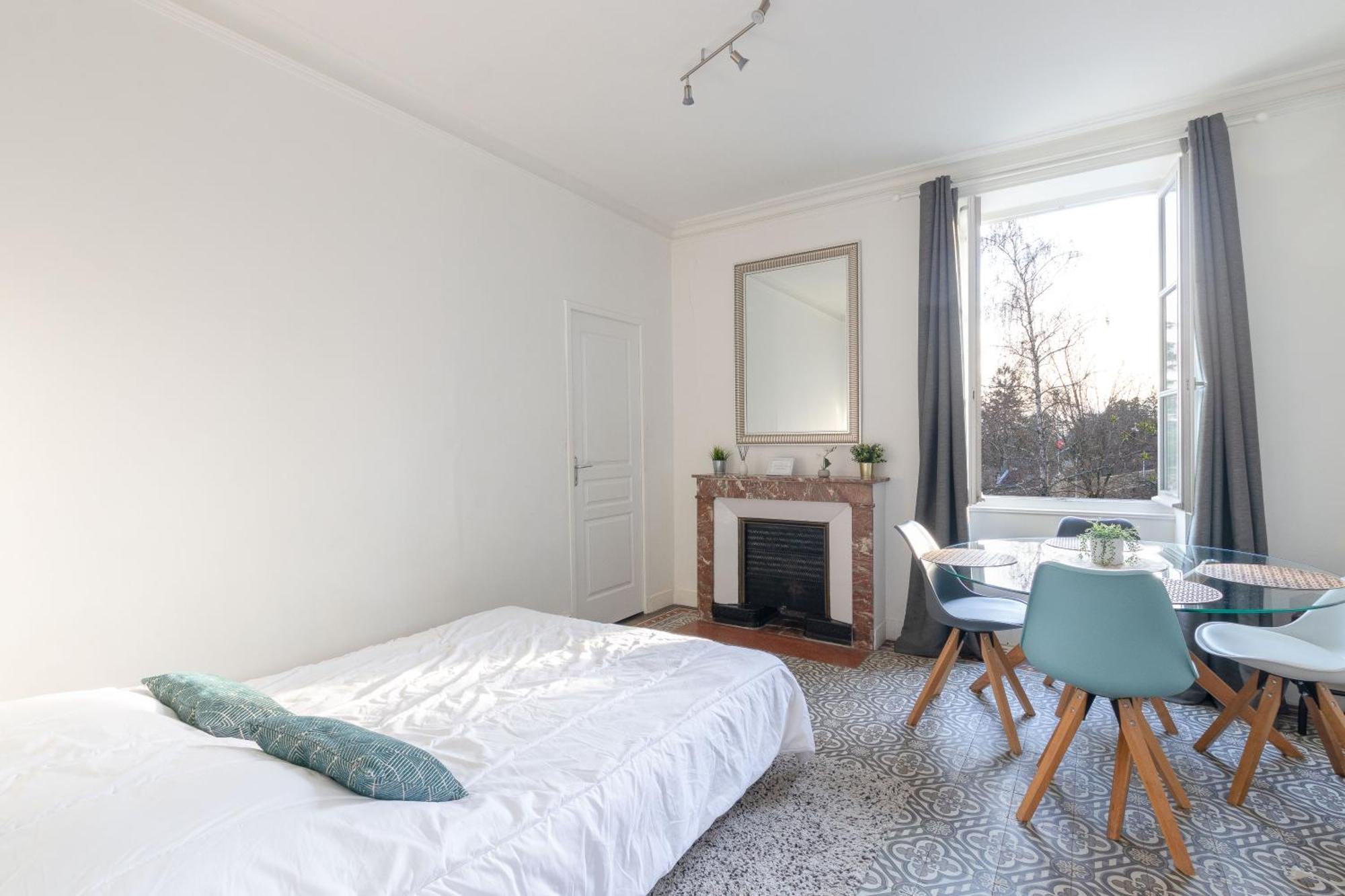 Cosy 3 room flat in a residential district of Mâcon Exterior foto