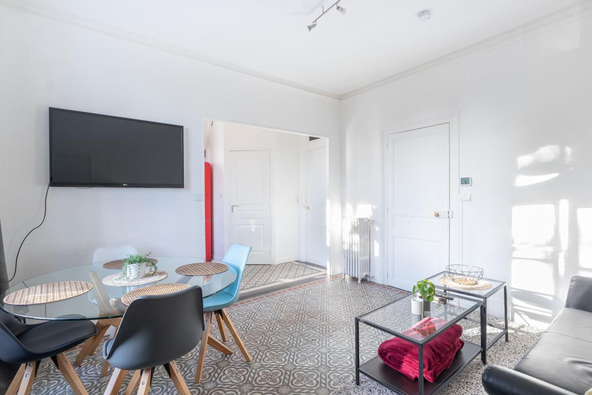 Cosy 3 room flat in a residential district of Mâcon Exterior foto